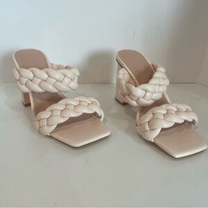 Cream Braided Chunky Heel Sandal Women’s Size 5 Casual Elegance Slip‎ On Shoes